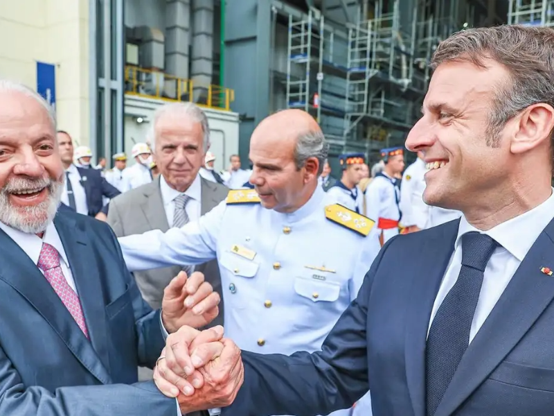 Lula e Macron.png